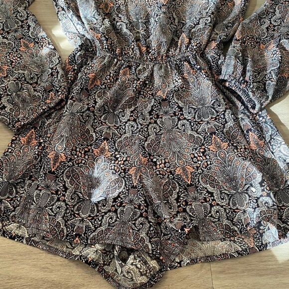 One Clothing grey patterned long sleeve romper size medium - Picture 2 of 6